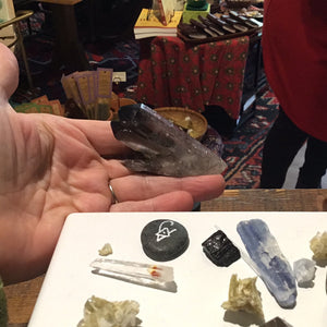Morion Quartz point, medium size, (black Quartz)